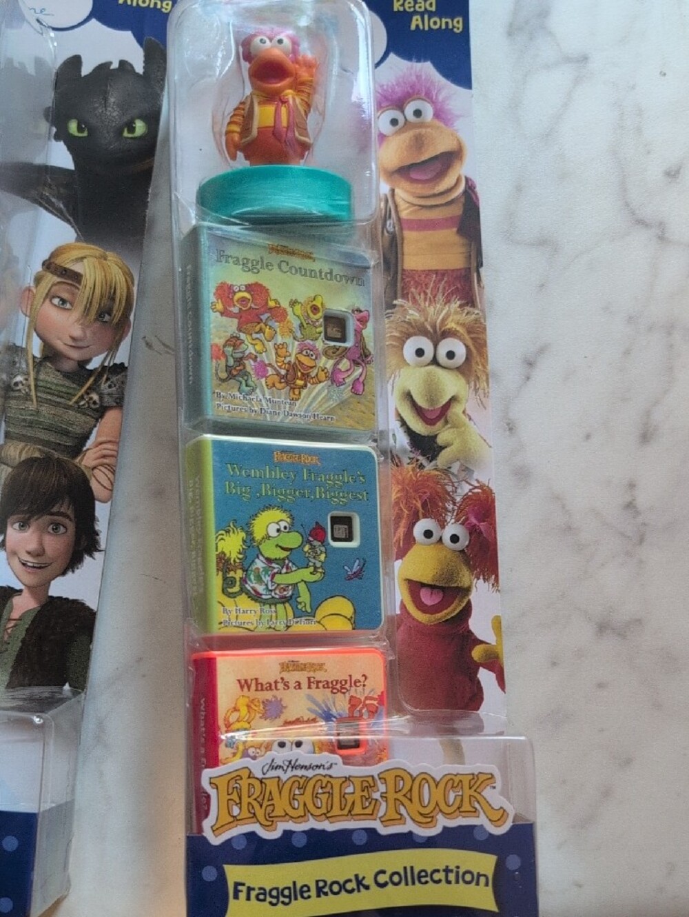 Story Dream Machine - Elmo Red (Sesame Street) Train Your Dragon & Fraggle Rock - Picture 3 of 4